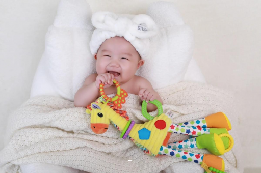 尉氏宝宝为什么会吐奶