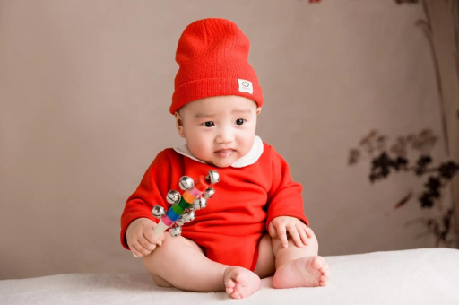 尉氏六个月宝宝总是摇头